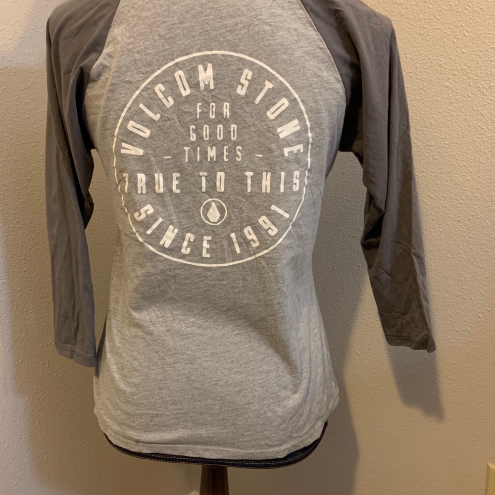 Volcom baseball T-shirt - Picture 2 of 3